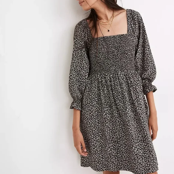Lucie Elbow-Sleeve Smocked Mini Dress in Parisian Ditsy XXS